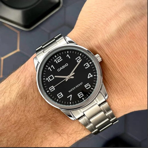 Чоловічий годинник Casio MTP-V001D-1B 1141-0112 фото