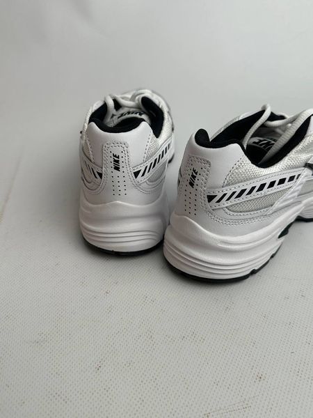 Кросівки жіночі Nike Initiator FQ6873-101 фото