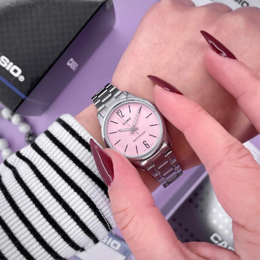 Жіночий годинник Casio LTP-V005D-4B 1141-0008 фото